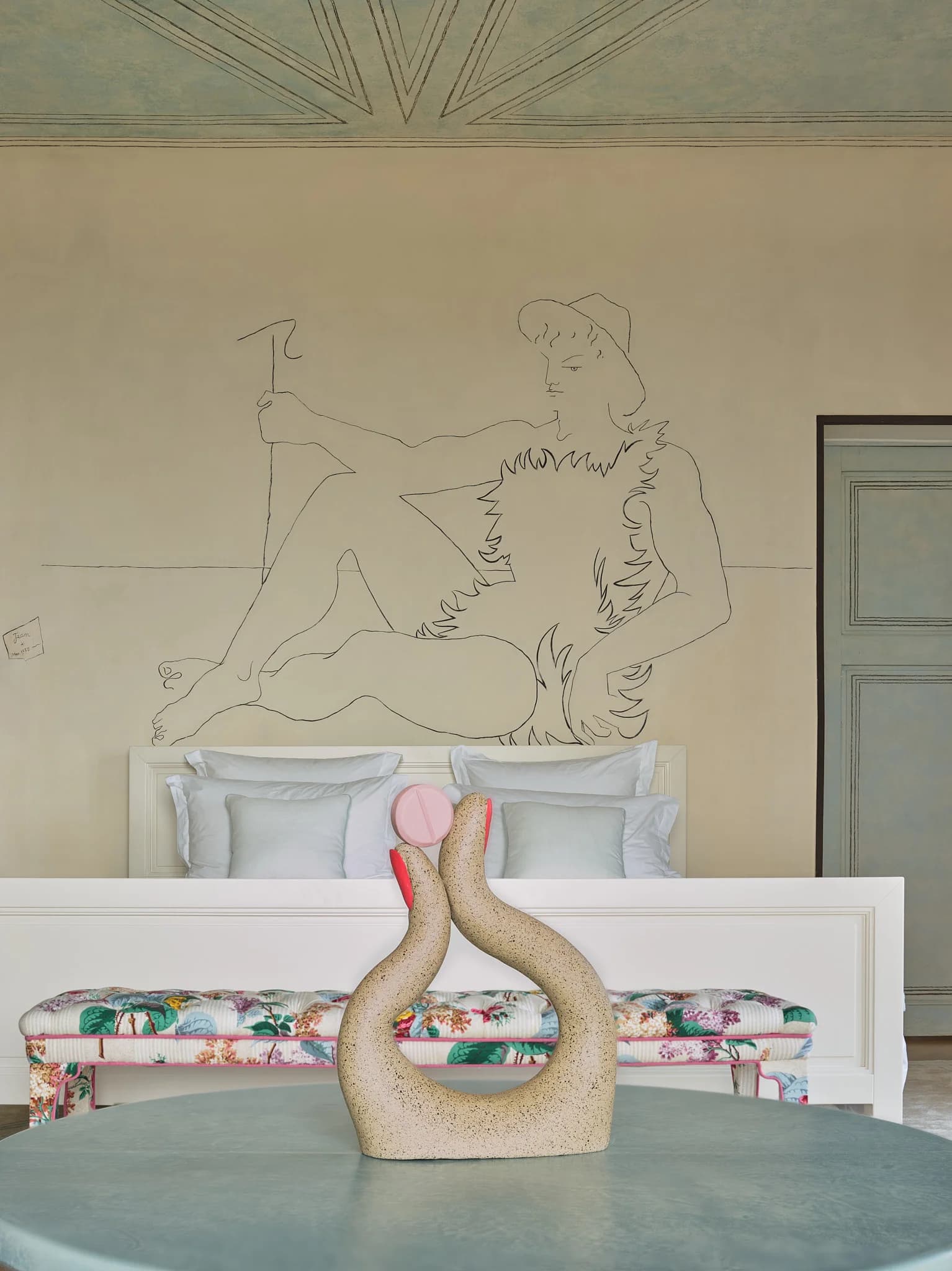 Генезис Беланжер «Little Pink Pill», 2025